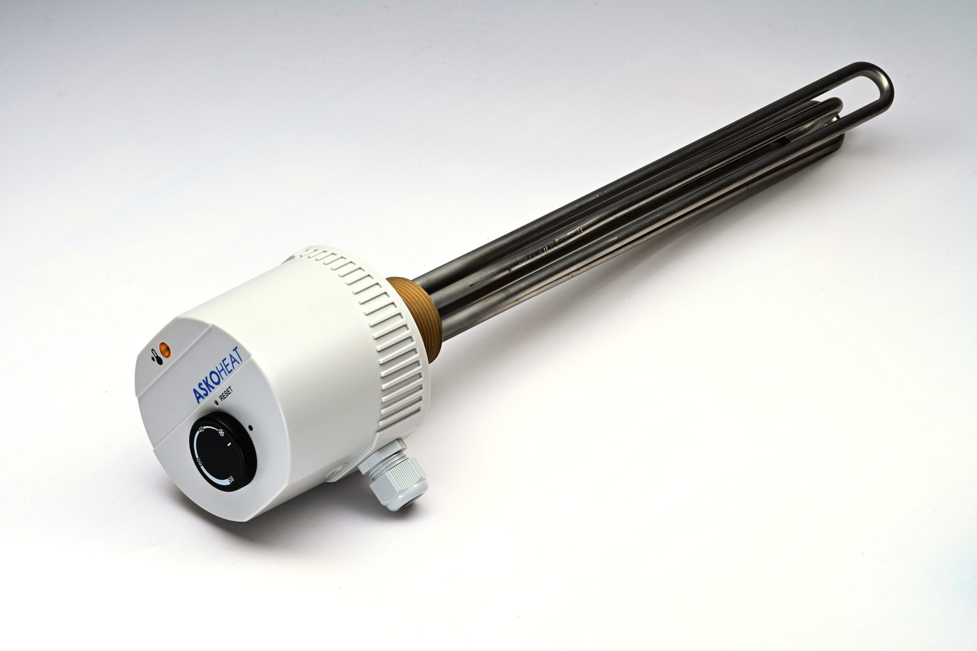 Electric heating element with thermostat control