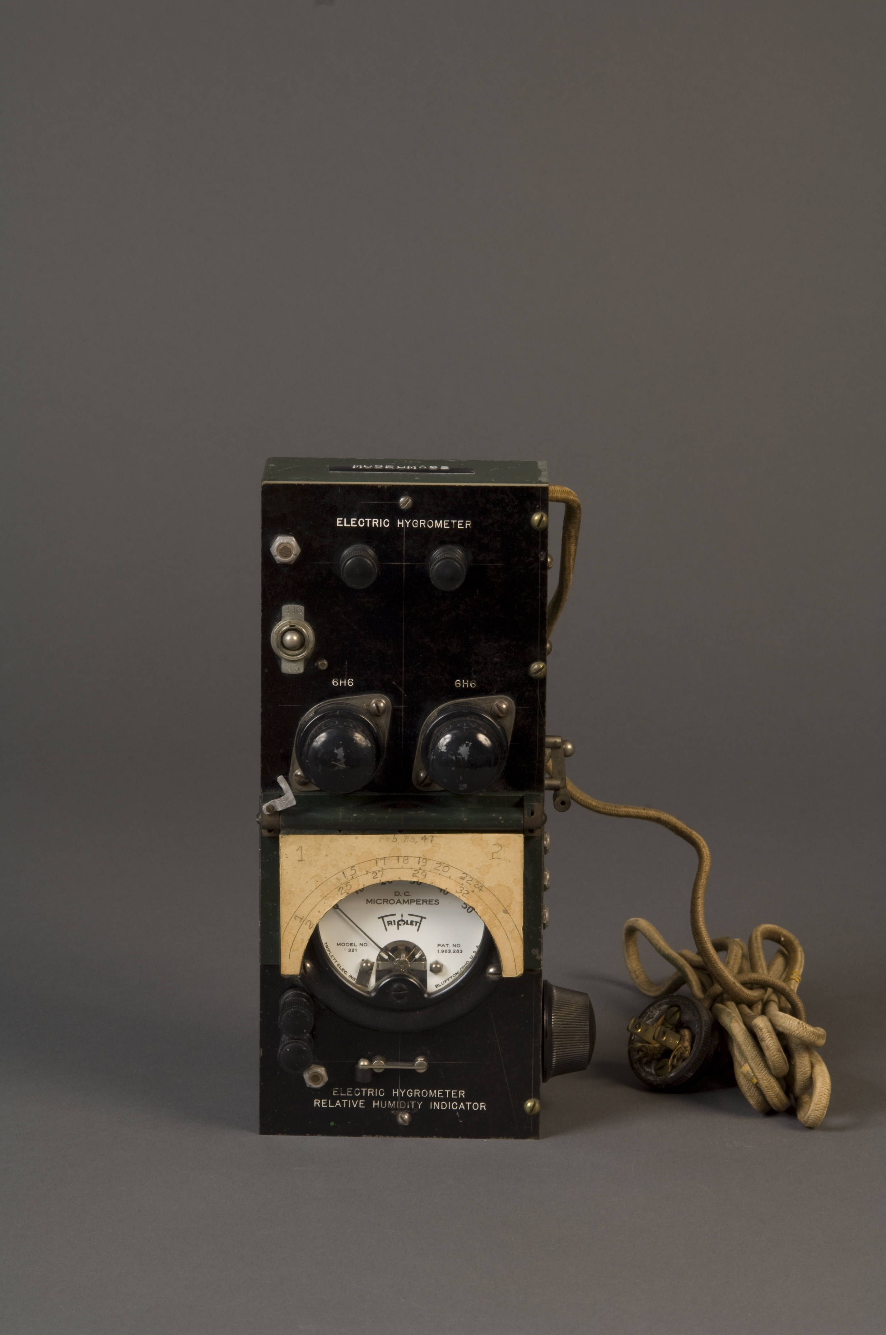Vintage electric hygrometer device