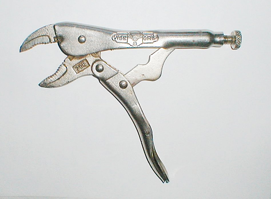 locking plier tool